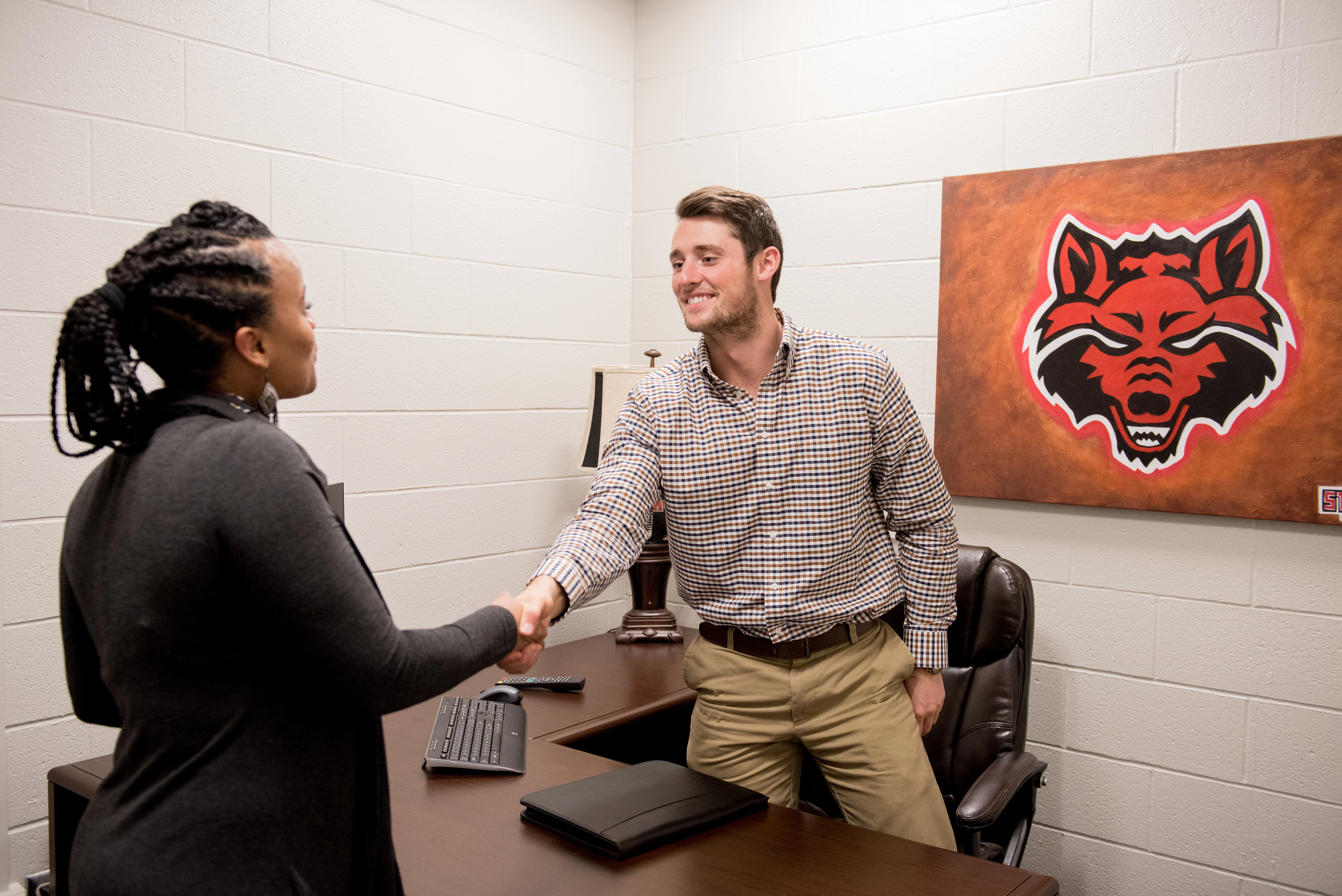 A-State professor teaching accounting class
