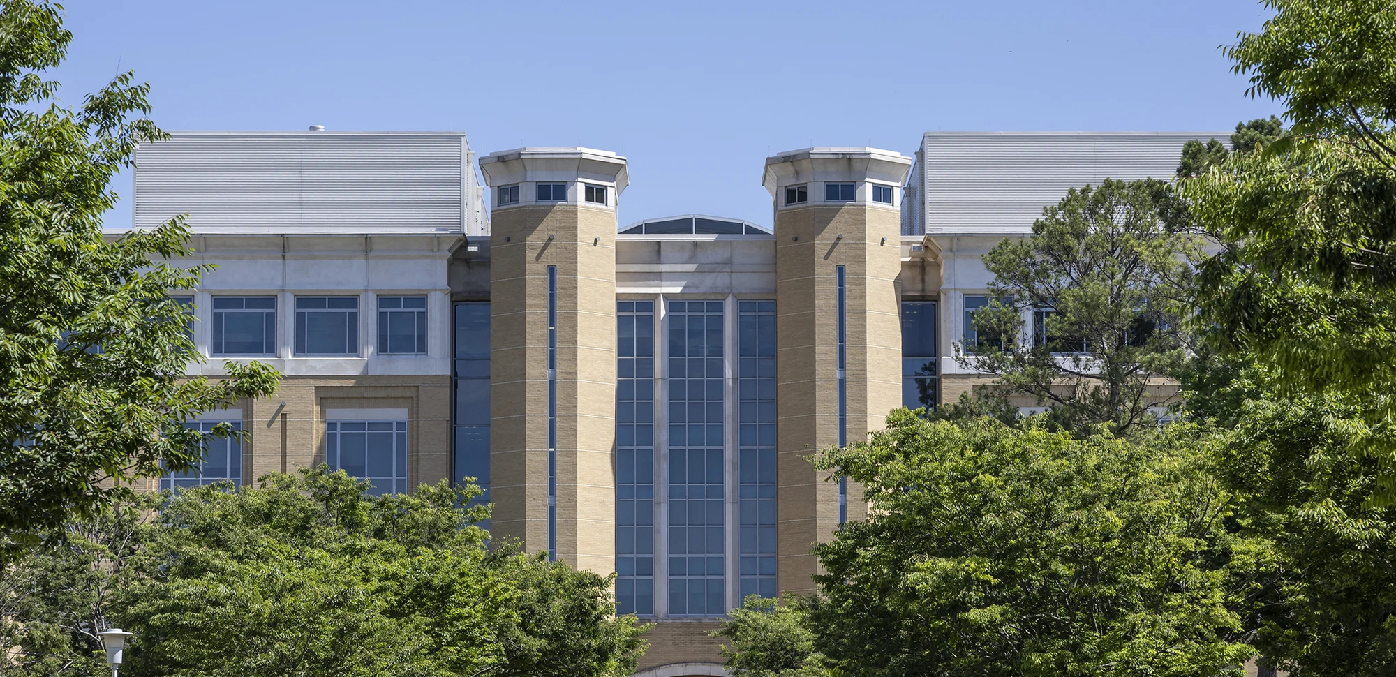 The front of the Humanities and Social Science building.