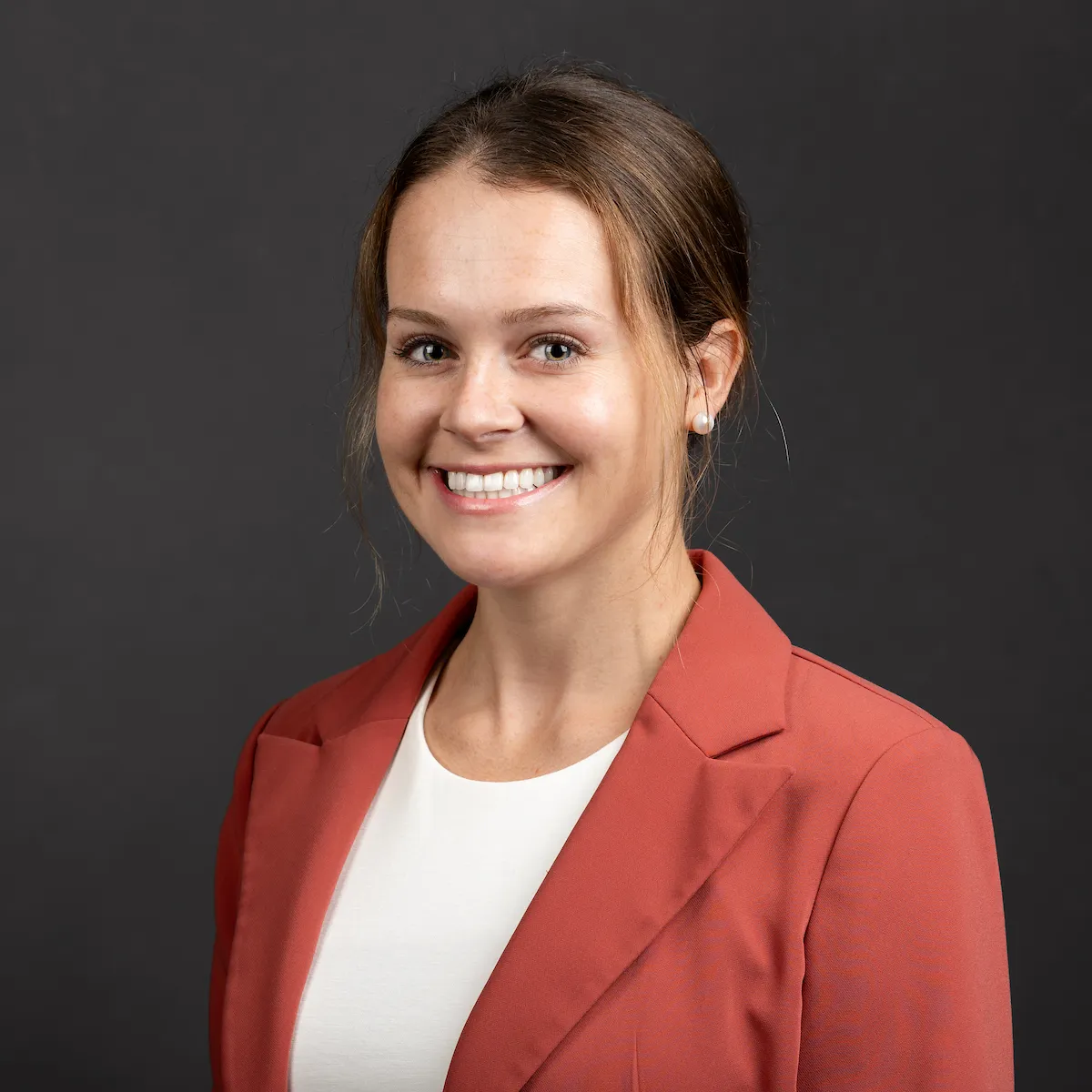 Dr. Samatha Howe