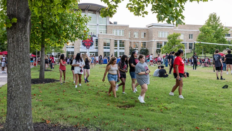 Wolves Up Week Planned to Celebrate Start of Fall Semester