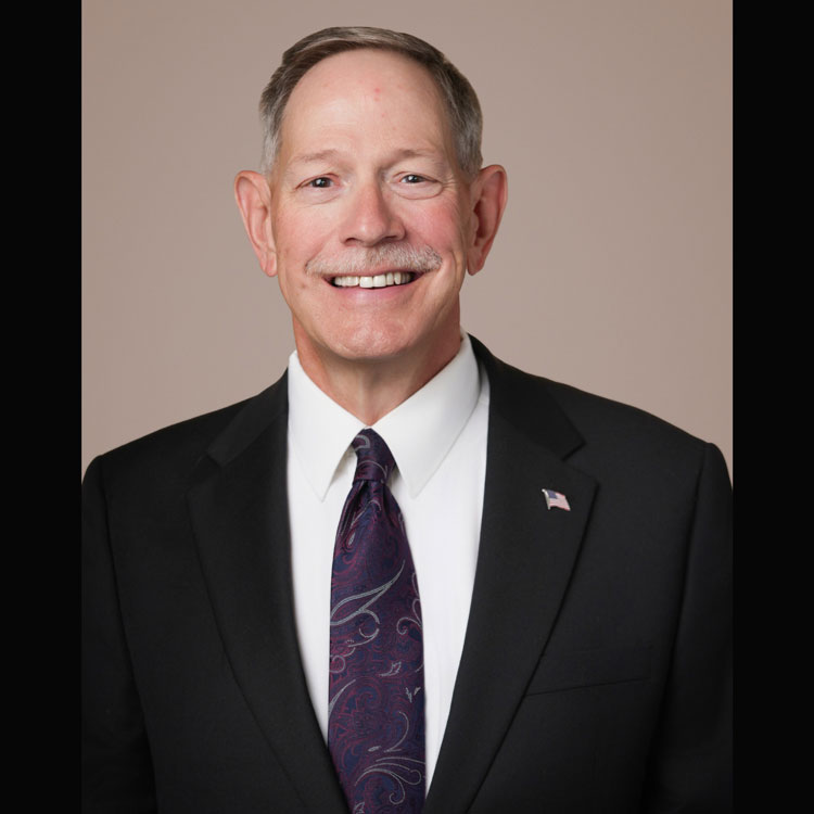 Dr. Scott Bruce 